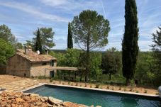 Cottage in Cotignac - Le Poucet Oriental : house for 6, combining charm, nature and heated pool